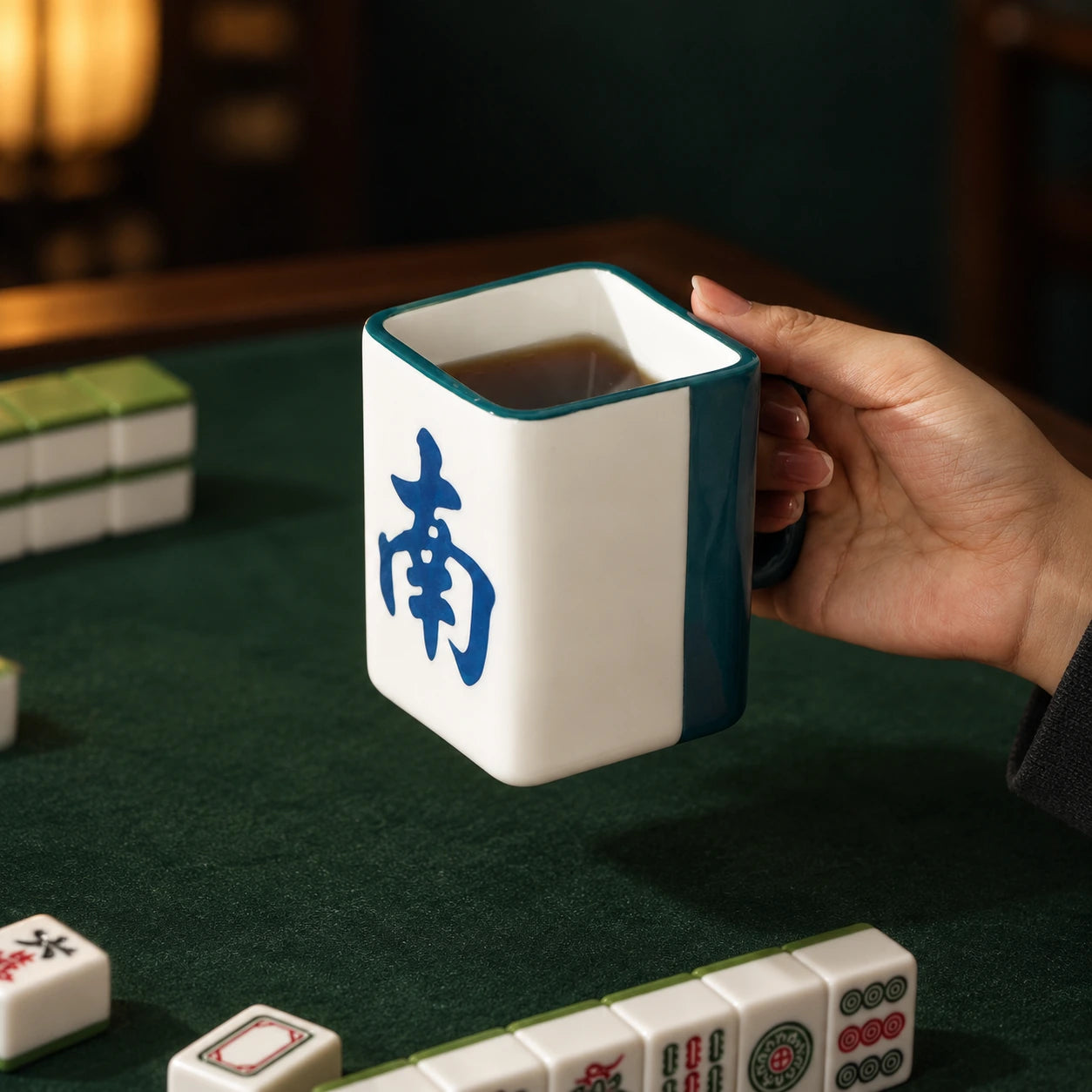 Mahjong Ritual Cup · South wind · in-use demonstration